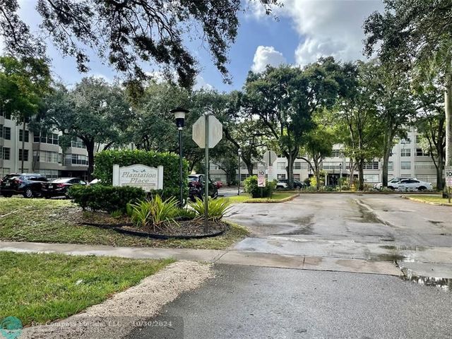 $1,750 | 6500 Cypress Road, Unit 409 | Plantation Drive