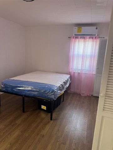 $1,200 | 121-03 235th Street | Laurelton