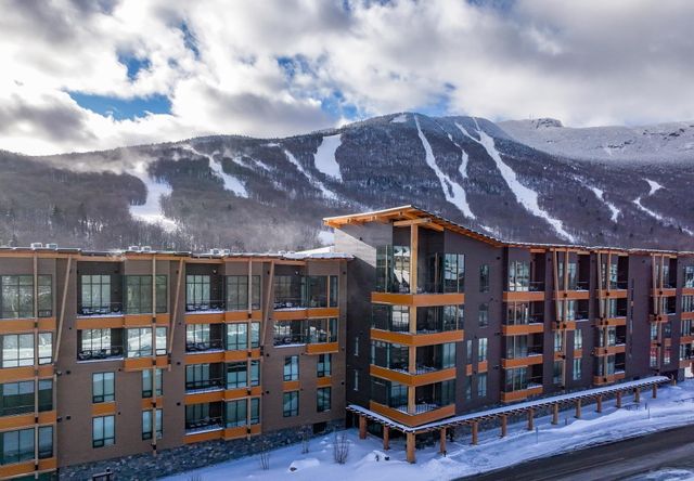 $2,509,000 | 69 Hourglass Drive, Unit 405 | Stowe