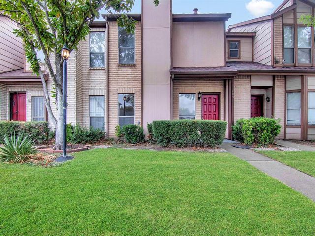 $159,900 | 12500 Brookglade Circle, Unit 143 | Alief