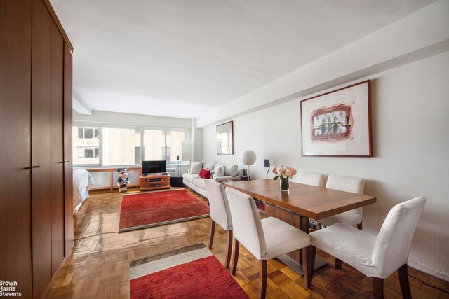 $3,200 | 240 East 55th Street, Unit 6D | Midtown East