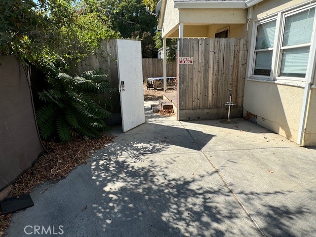 a view of entryway front of house