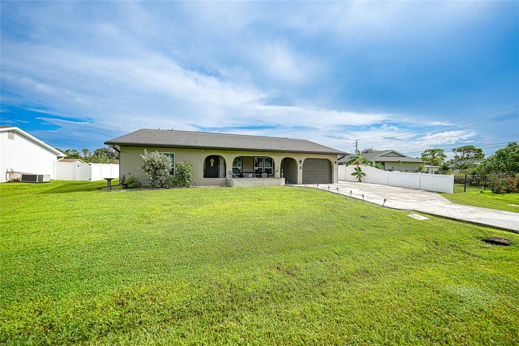 a front view of house with yard