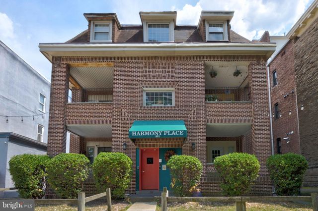 $1,800 | 951 Brooks Lane, Unit 1C | Reservoir Hill