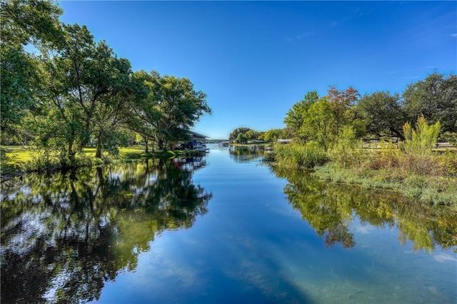 $2,500,000 | 190 Clear Creek Drive