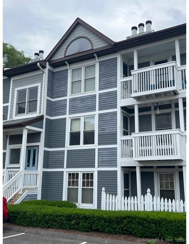 $195,000 | 116 Front Street, Unit 116 | Quinnipiac River Historic District