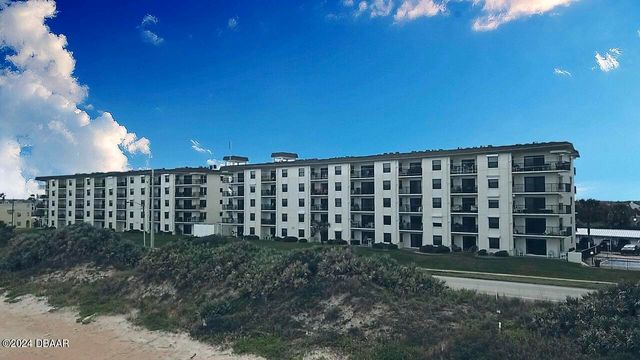 $290,500 | 3110 Ocean Shore Boulevard, Unit 114 | Ormond-by-the-Sea