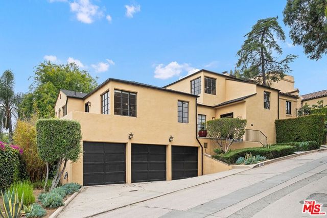 $2,900,000 | 4310 Cedarhurst Circle | Los Feliz