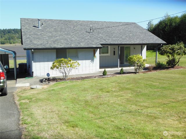 $2,500 | 990 East North Bay Road