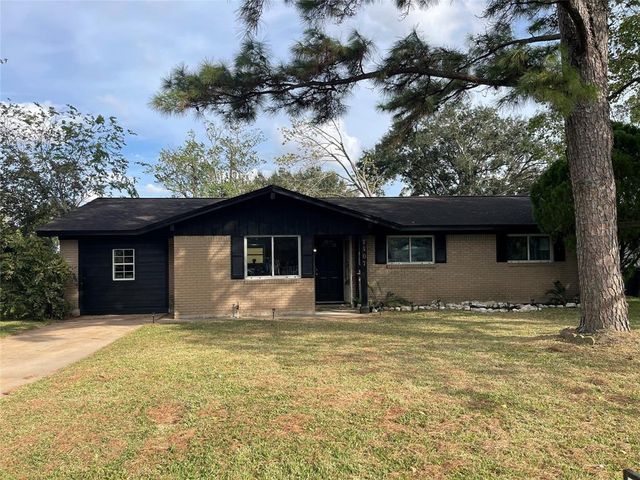 $242,900 | 1107 Dover Circle | Alvin