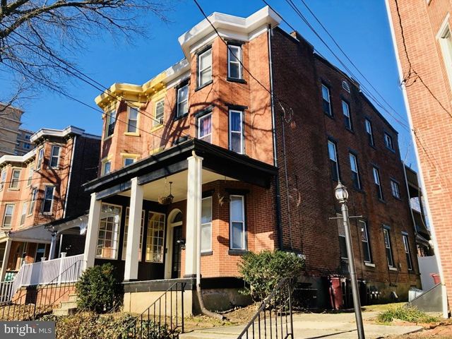 $1,495 | 1415 North Harrison Street, Unit 1 | Delaware Avenue