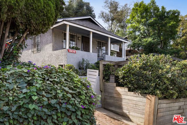 $698,000 | 1916 Whitmore Avenue | Echo Park