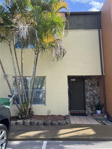 $2,800 | 6612 Southwest 41st Street, Unit 6612 | Davie