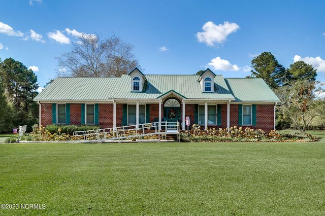 $430,000 | 2830 Highway 117 | Magnolia Township - Duplin County