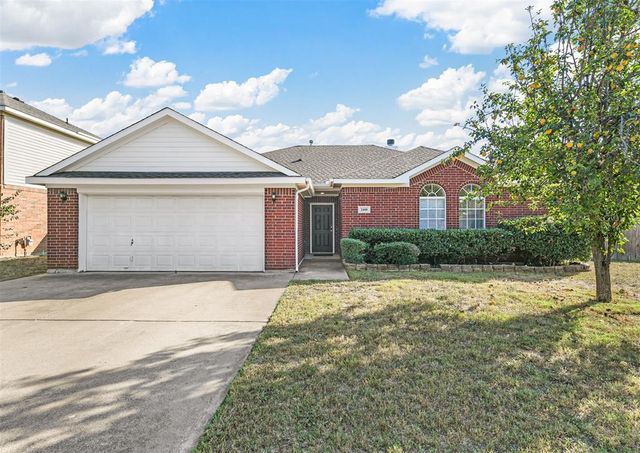 $370,000 | 2400 Westheimer Road | Denton