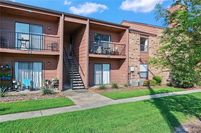 $795 | 904 University Oaks Boulevard, Unit 52 | Cripple Creek Condominiums