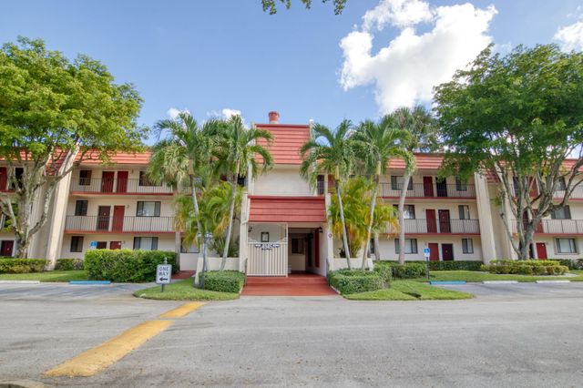 $2,575 | 4345 Trevi Court, Unit 204 | Fountains of Palm Beach