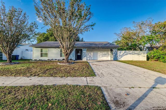 $259,900 | 129 Rebecca Drive Northeast | Winter Haven