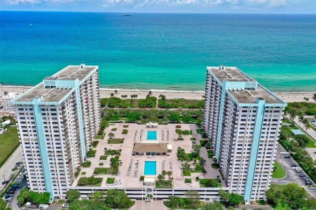 $894,999 | 1201 South Ocean Drive, Unit 1105N | South Central Beach