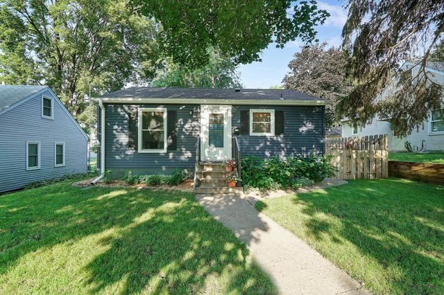 $325,000 | 1810 Northeast Cleveland Street | Windom Park