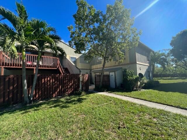 $1,950 | 24 Crossings Circle, Unit B | Boynton Beach