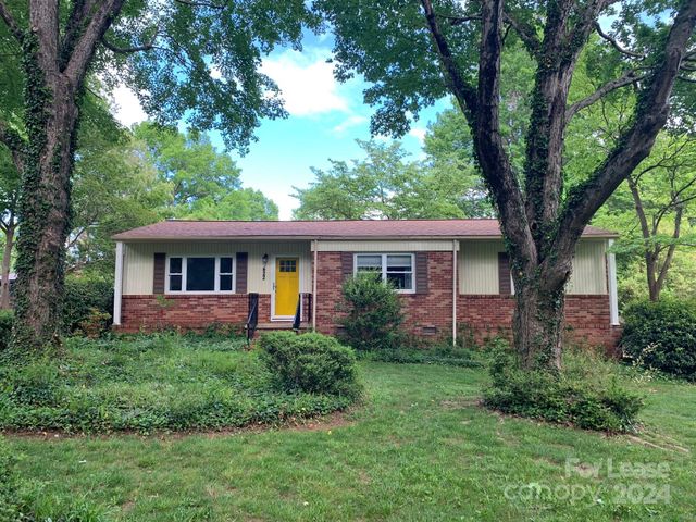 $1,850 | 422 Fieldstone Road | Mooresville