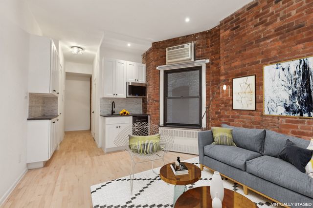 $4,795 | 77 Perry Street, Unit 3C | West Village