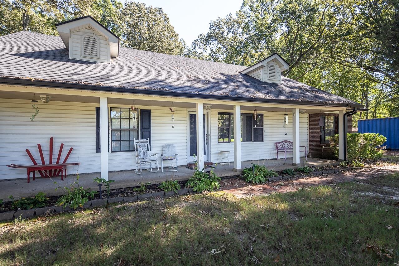 View of front of home featuring a porch