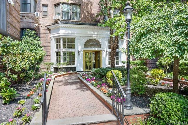 $690,000 | 6940 Yellowstone Boulevard, Unit 421 | Forest Hills