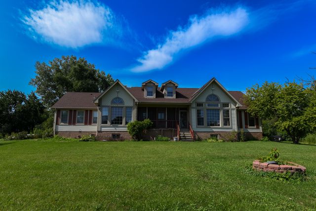 $695,000 | 22170 Mitchell Lane | Antioch Township - Lake County