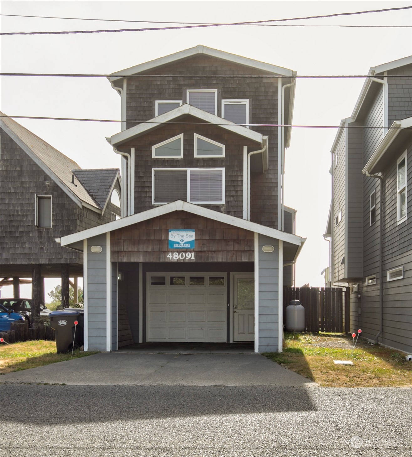 a view of a house with a garage