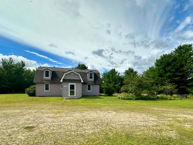 $350,000 | 30 Farmers Hill Road | Andover