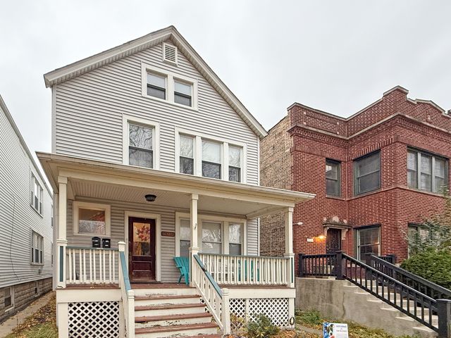 $2,100 | 4124 North Maplewood Avenue, Unit 2 | Horner Park