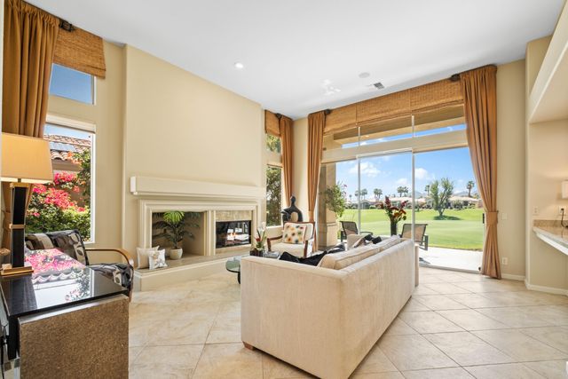 $850,000 | 437 Desert Holly Drive | Indian Ridge Country Club