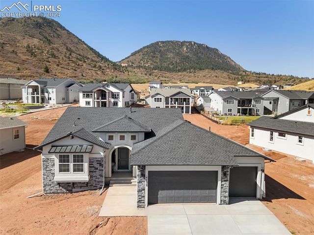 $899,000 | 4732 Foothills Flash Court