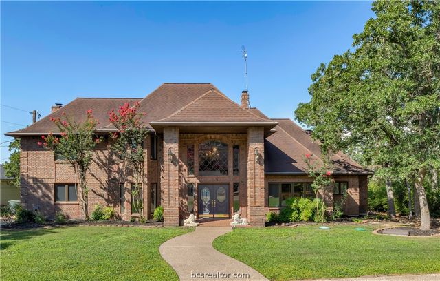 $1,175,000 | 16767 Calumet Trail | Woodlake - Brazos County