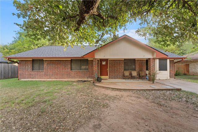 $199,990 | 310 Susanna Street | Lacy-Lakeview