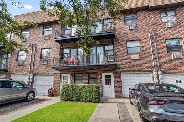 $399,000 | 273 Buttrick Avenue, Unit CC3 | Throgs Neck