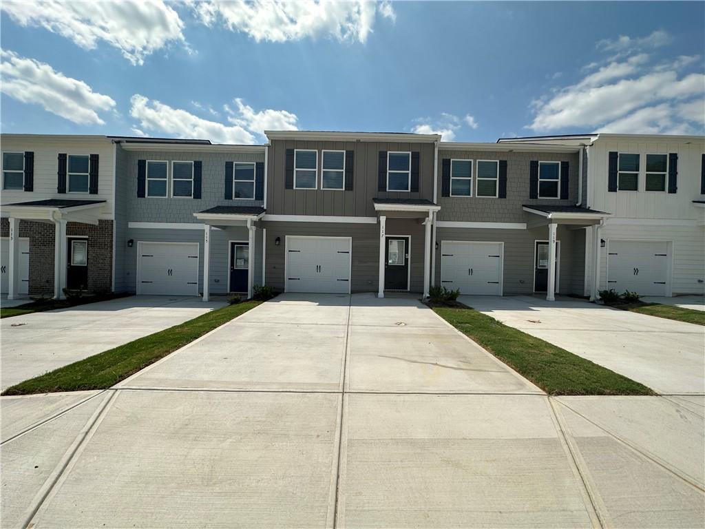 a house view with a outdoor space