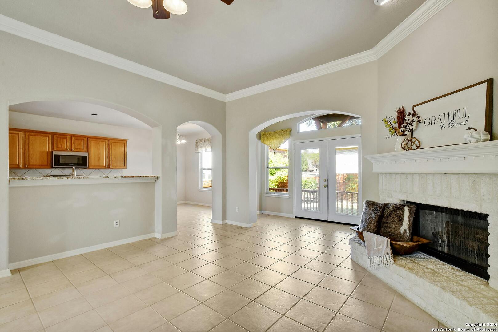 a view of a livingroom with a fireplace