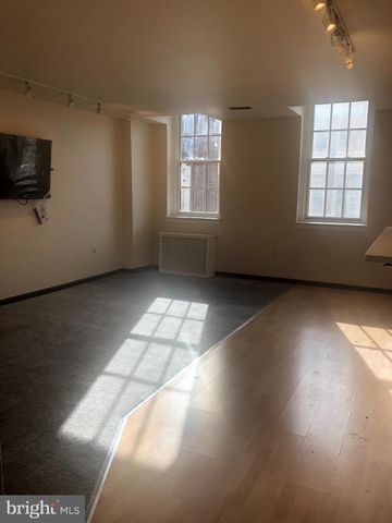 $1,550 | 2015 Chestnut Street, Unit 3F | Center City West