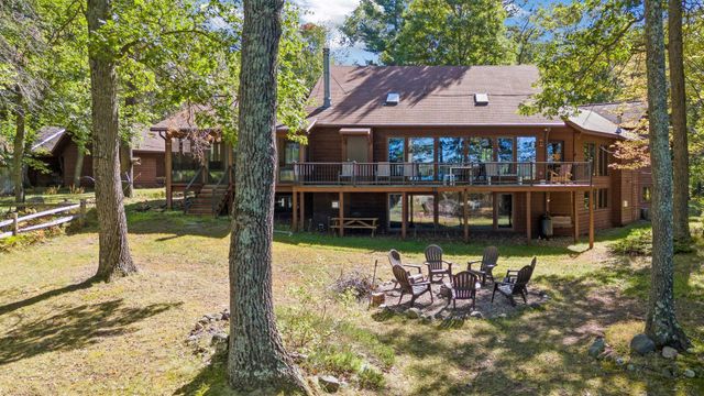 $999,000 | W7362 Little Valley Road | Evergreen