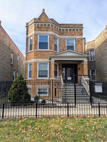 $1,900 | 2434 North Harding Avenue, Unit G | Logan Square