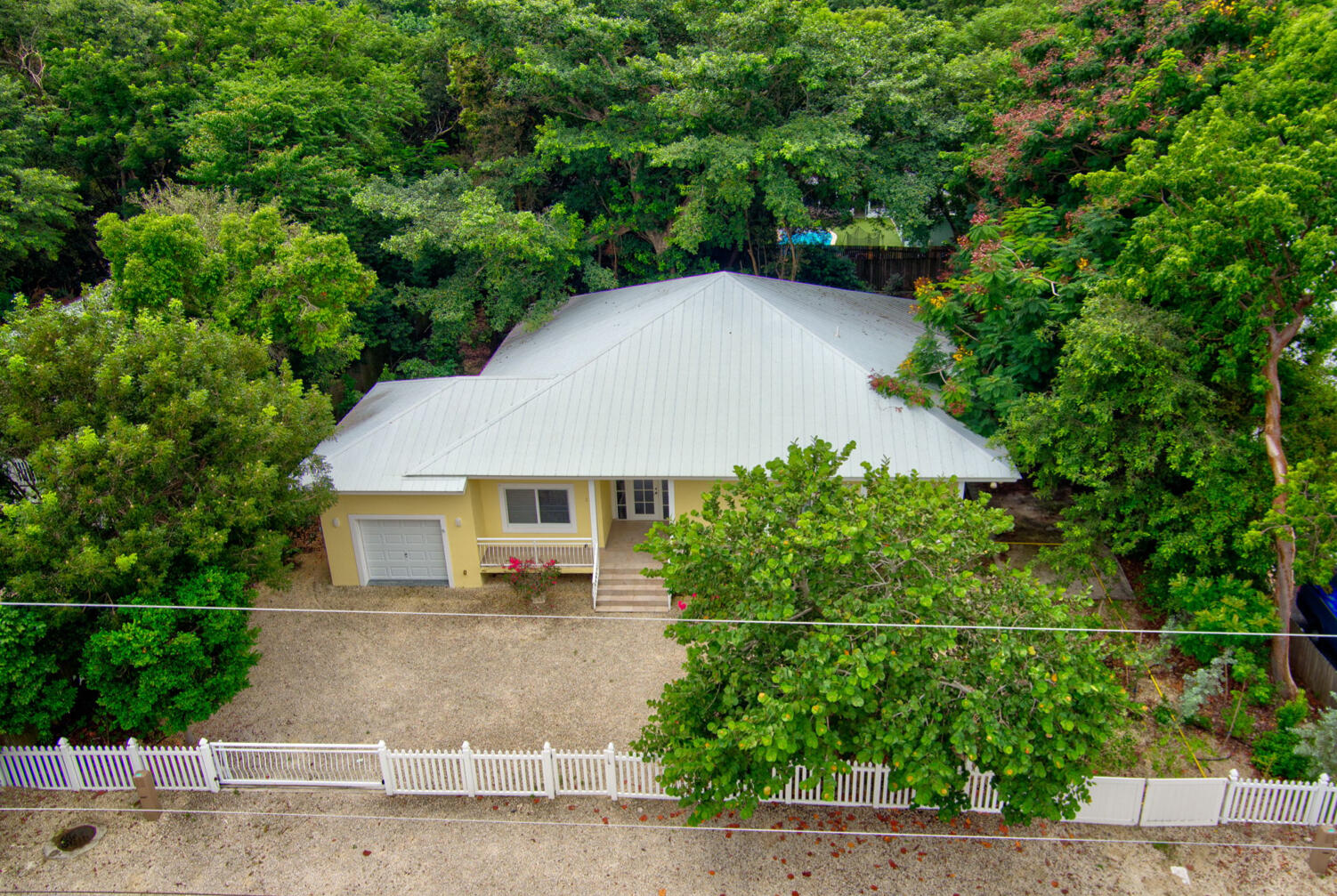 a house view with a outdoor space