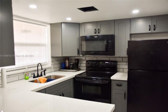 $1,750 | 3030 Northwest 43 Terrace, Unit 104 | Lauderdale Lakes West Gate