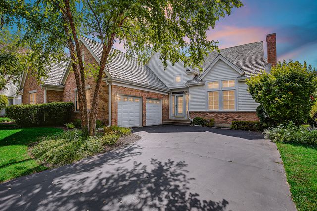 $799,000 | 160 South Bradford Court | Lake Forest