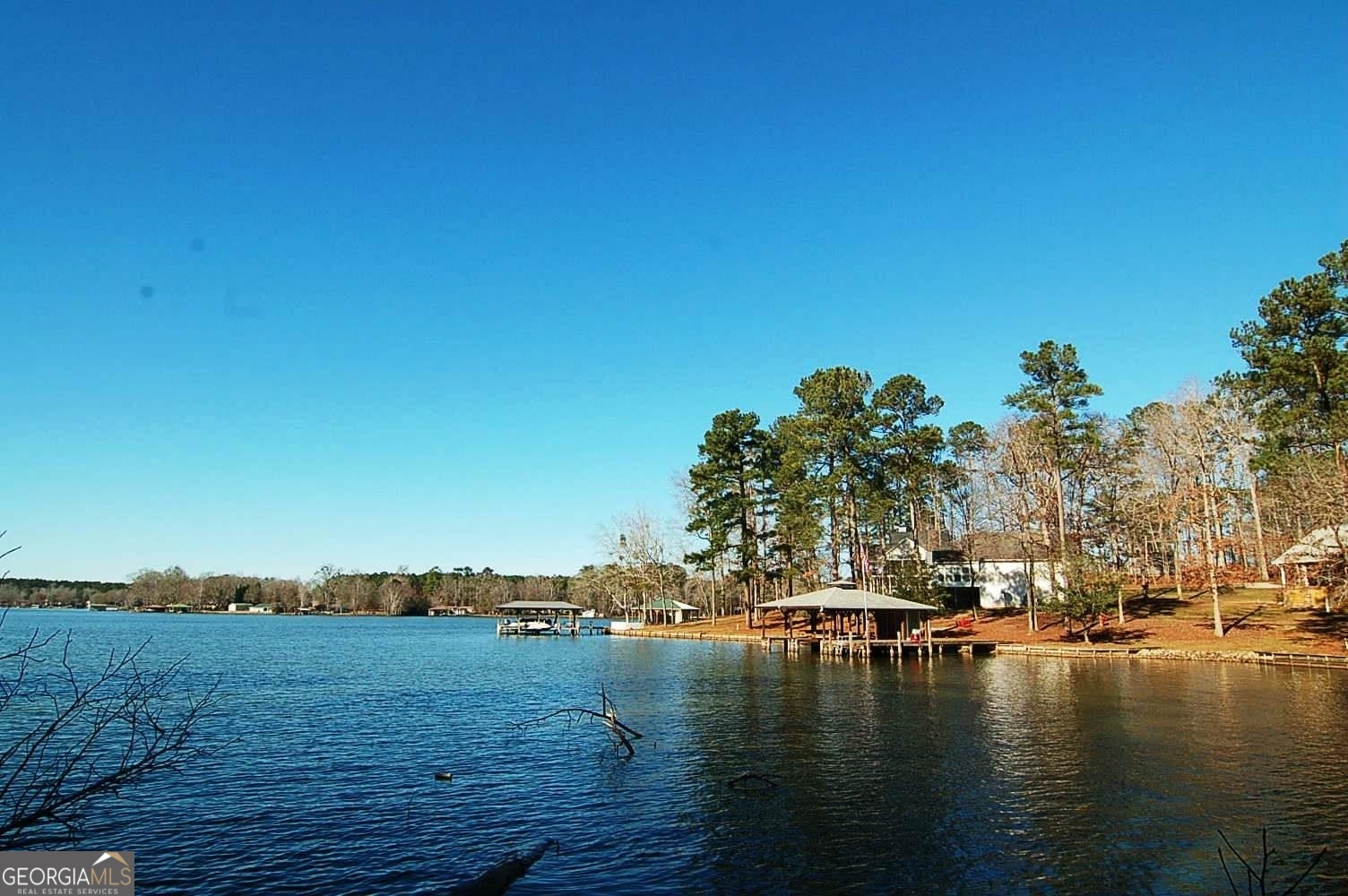 a view of a lake with houses