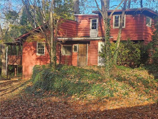 $159,000 | 248 North Peace Haven Road | West Suburban Winston-Salem