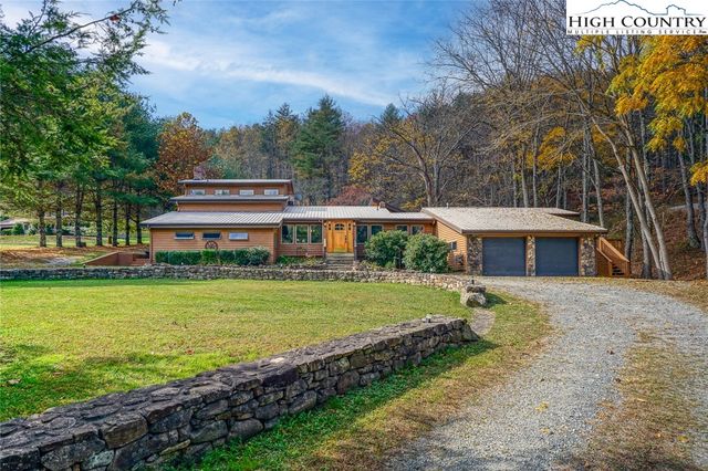 $890,000 | 949-951 Watauga River Road | Valle Crucis