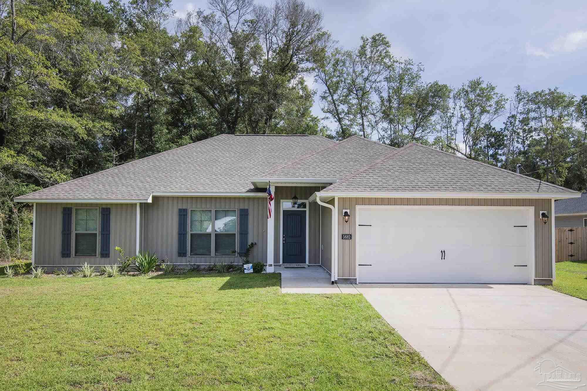 front view of house with a yard